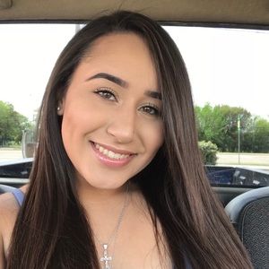 Meet your Posher, Monica